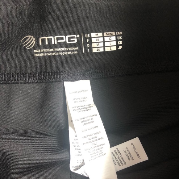 Capris - Picture 2 of 2